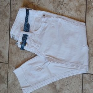 3/$10 Cropped pants